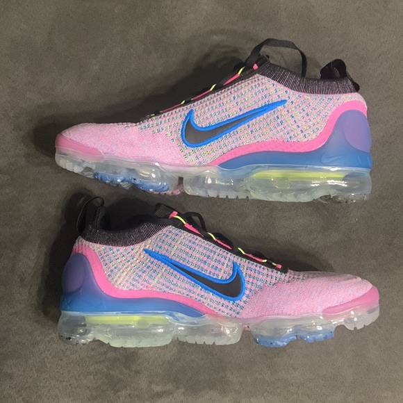 Nike Air VaporMax 2021 FK Next Nature
Women's Shoes - Picture 8 of 9